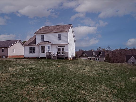 5th image of 704 Rockcliff St