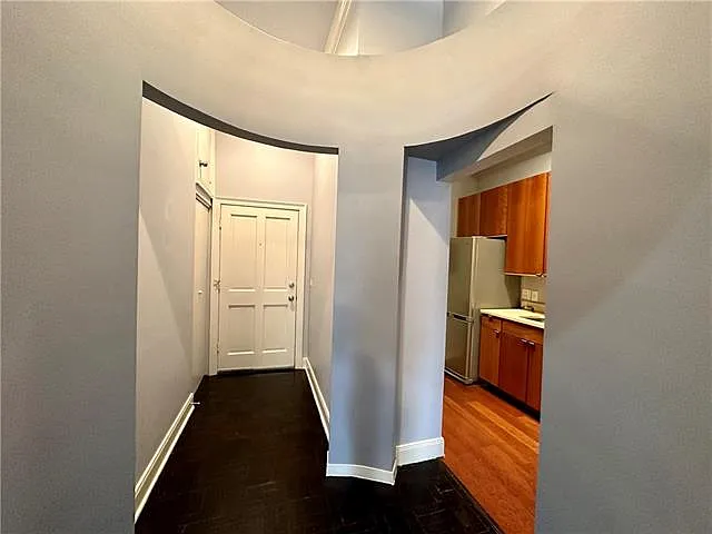 2 bed, 1.0 bath, 926 sqft, $2,000 — Photo 4
