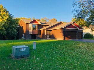 21 Palomino Ln, Lino Lakes, MN 55014