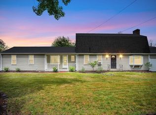 1 Northwood Dr, Wilbraham, MA 01095