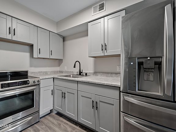 3rd image of 3131 W COCHISE Drive #208