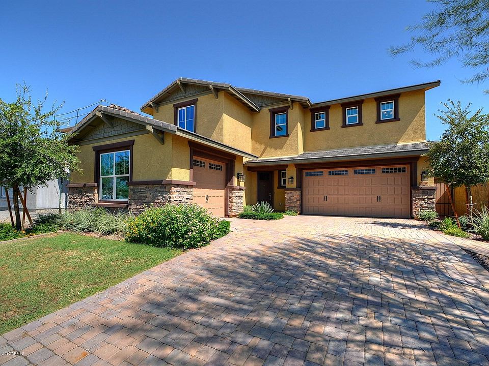 1st image of 20614 W Park Meadows Dr