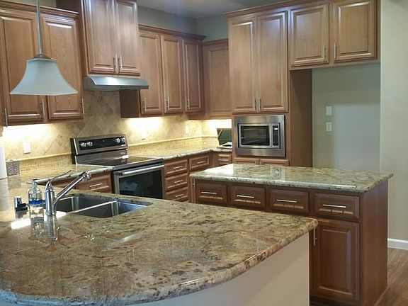 Beautiful Granite w/Custom Backsplash