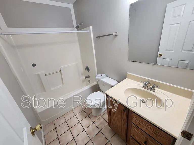 4874 Pine Ridge Ct — Photo 7
