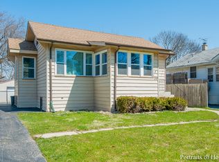 130 E Kenilworth Ave, Villa Park, IL 60181