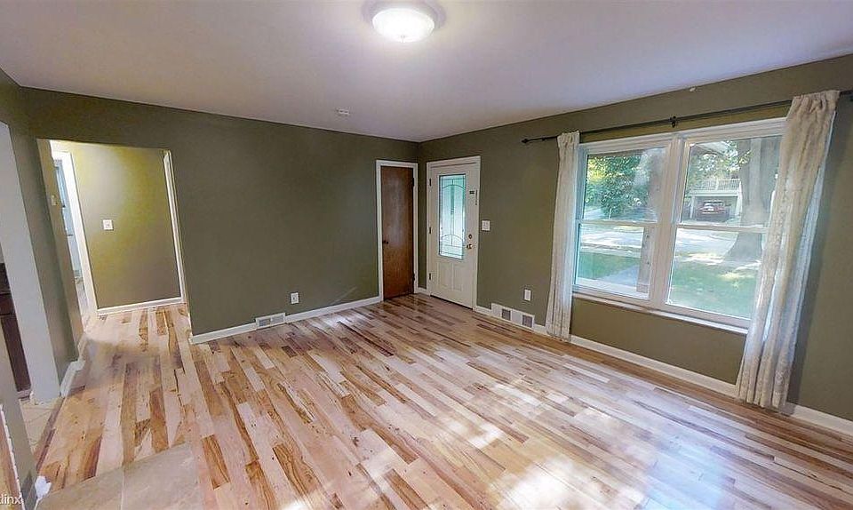 2nd image of 2026 Ferdon Rd