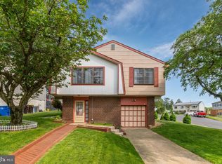 2581 Clara Dr, Bensalem, PA 19020