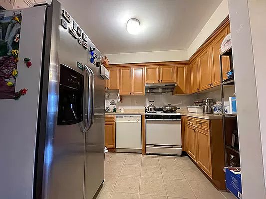 4th image of 2371 82nd St #203