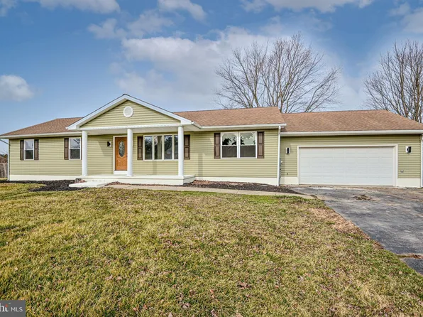 206 Oak Dr, Middletown, DE 19709