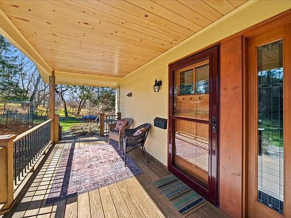 2nd image of 4 Orchard Ave