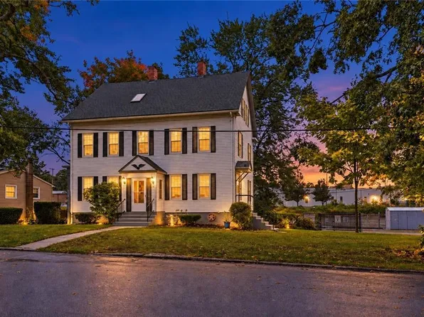 7 Broad St, Warwick, RI 02888
