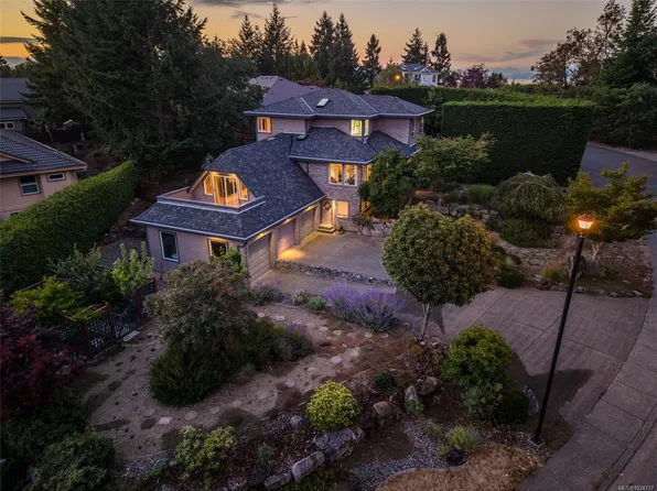 3383 Rockhampton Rd, Nanaimo, BC V9P 9H4