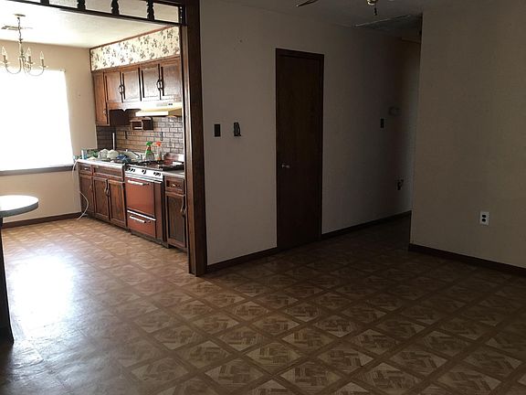 2nd image of 36 Bluebell Ln
