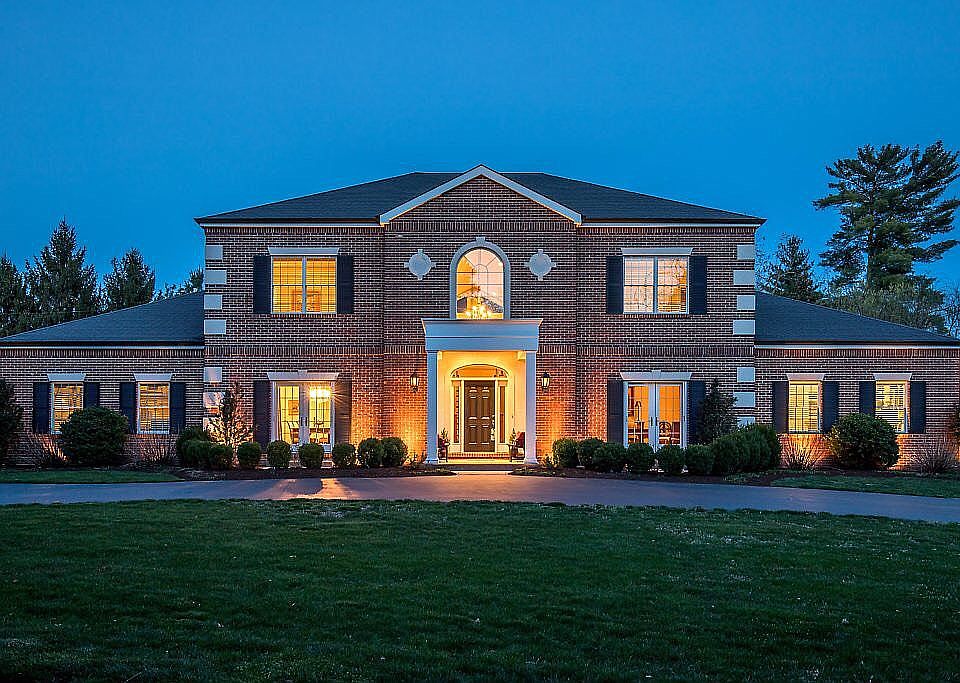 1st image of 1 Wendover Dr