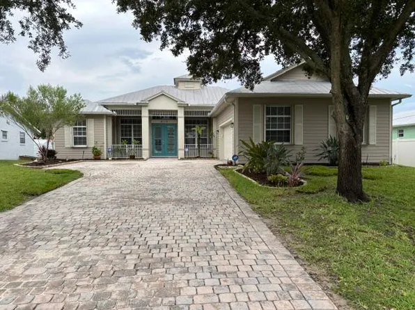 551 NW SHARPE Street, Port St Lucie, FL 34983