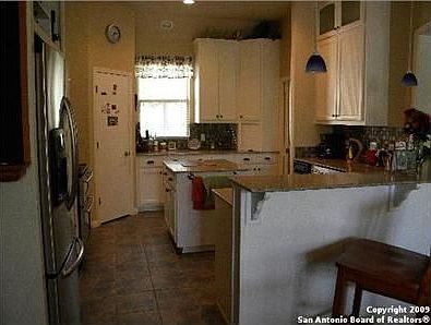 4th image of 320 Rose Meadow Dr