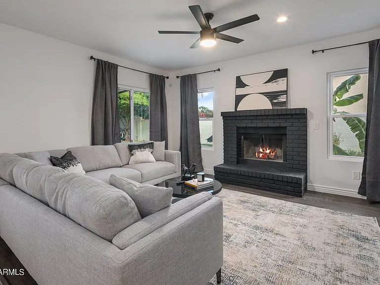 5408 E Kelton Ln — Photo 42