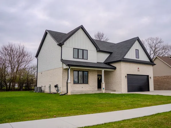 7214 S 78th Ave, Bridgeview, IL 60455