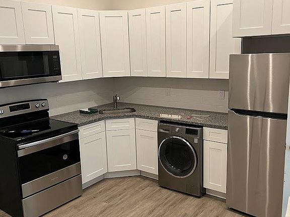 3rd image of 3818 N Park Ave