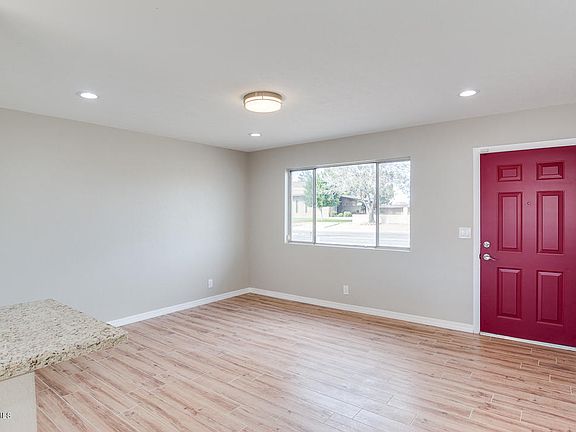 5th image of 3423 W Sweetwater Ave