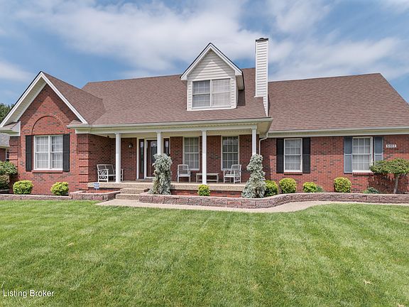 2nd image of 6403 Autumn Oak Way