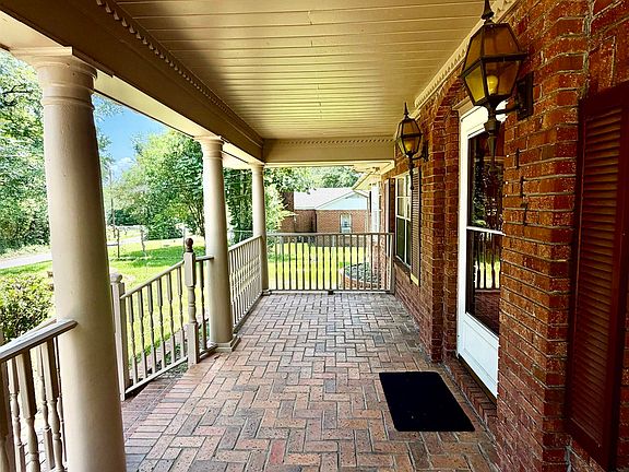 2nd image of 117 Plantation Rd