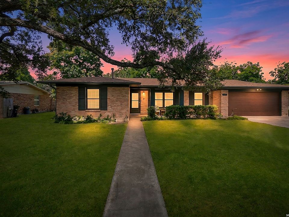 1st image of 8607 SAGEBRUSH LN