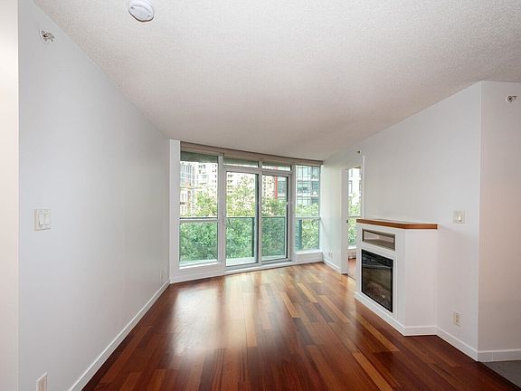 4th image of 1189 Melville St #507