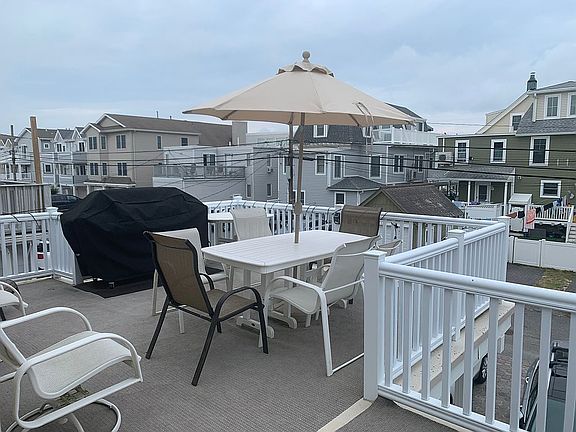 5th image of 5643 Asbury Ave #2