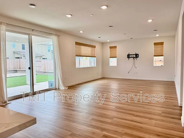 10123 Blue Whale Way — Photo 5