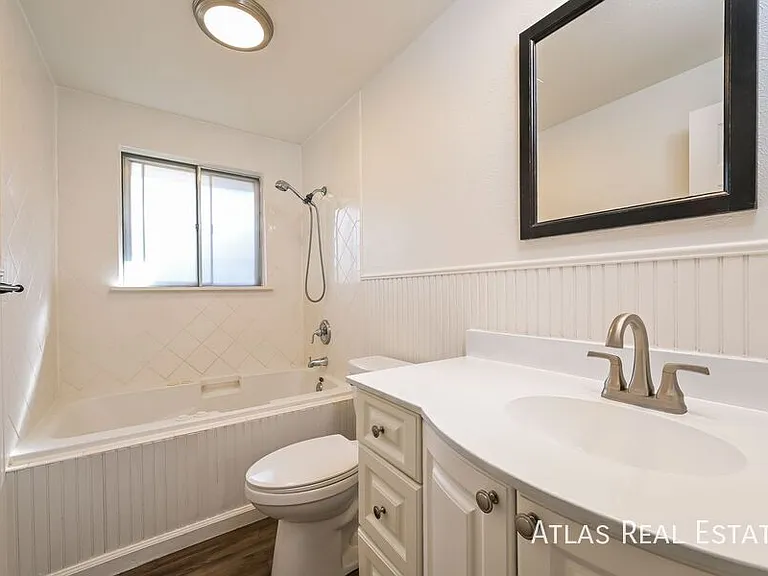 604 S Quentin St — Photo 10