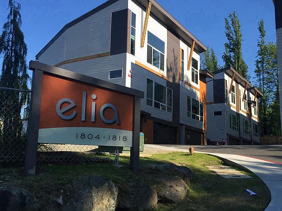 Beautiful townhomes build in 2016