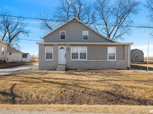 111 N Reiter St, Benson, IL 61516