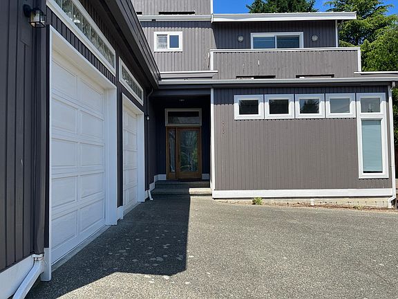 2nd image of 10100 NE 16th Pl