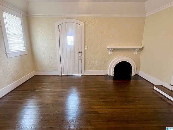 3rd image of 621 Alice St