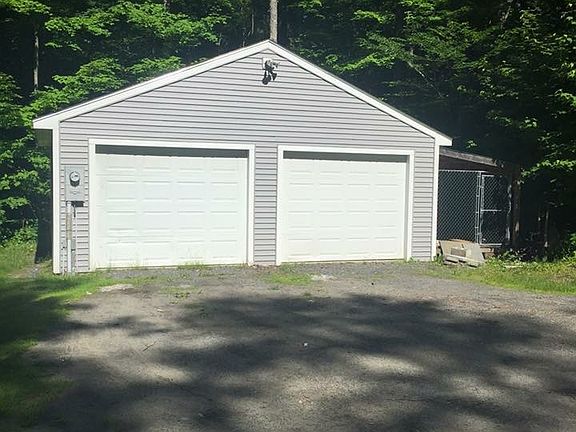 2 car garage 
