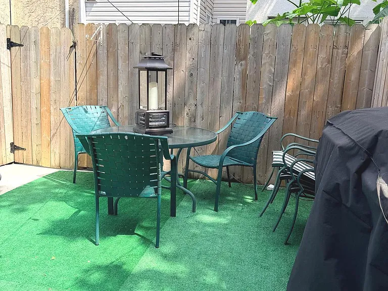 2239 Tasker St — Photo 16