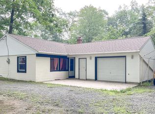 122 Creek Dr, Kunkletown, PA