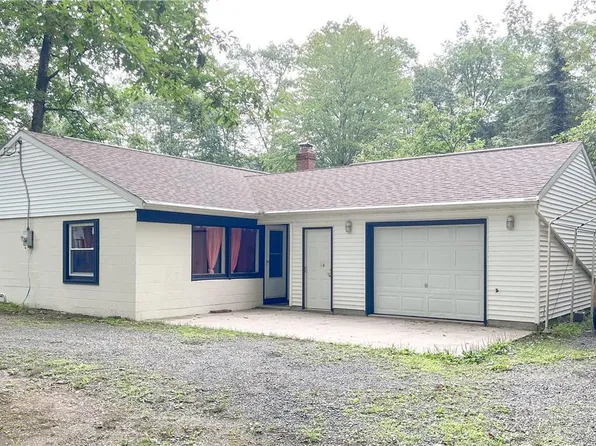 122 Creek Dr, Kunkletown, PA 18058