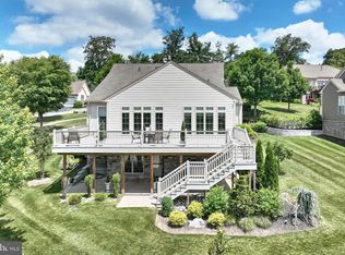 142 Maribel Ln #17B, York, PA 17403