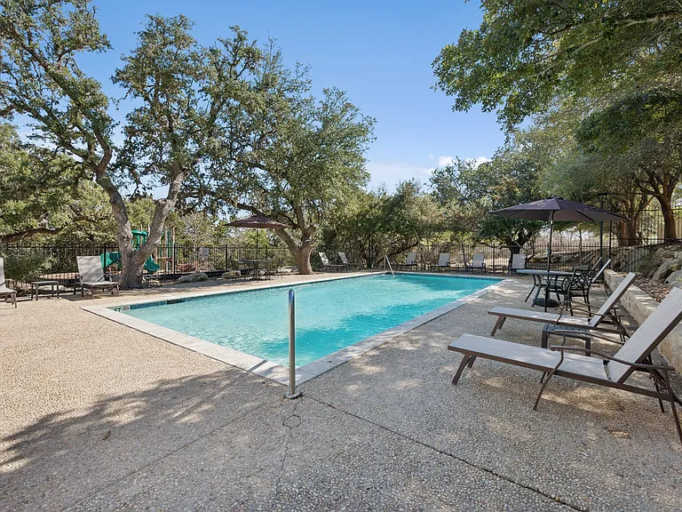 Crosspoint Oaks at Boerne — Photo 28