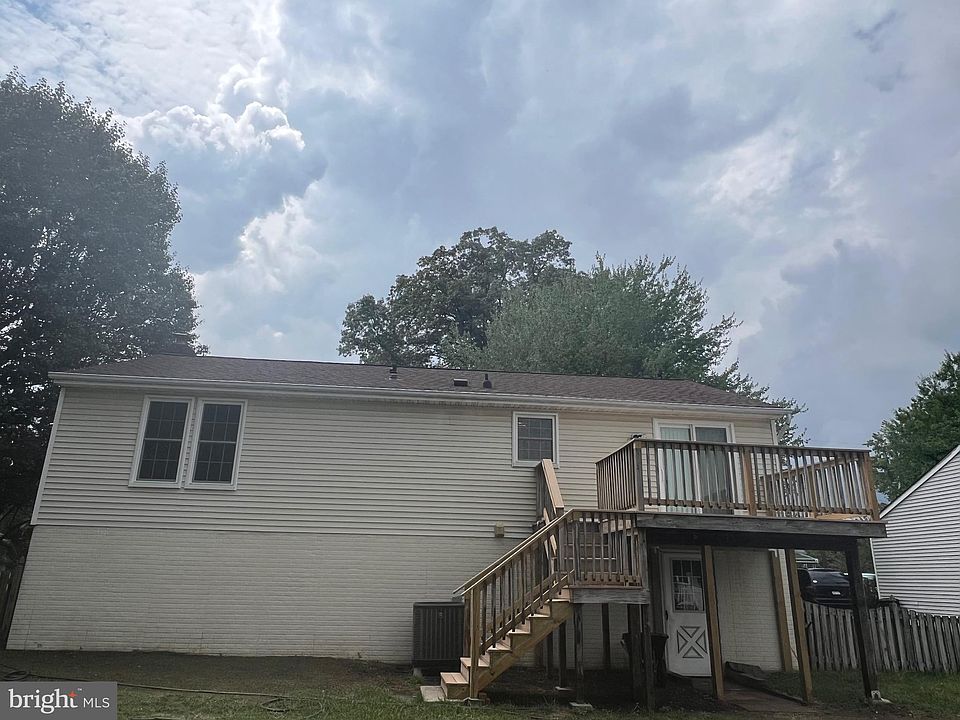 2nd image of 903 N Woodward Dr