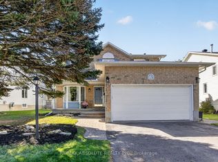 67 Youngs Farm Way, Ottawa, ON K2L 4C4