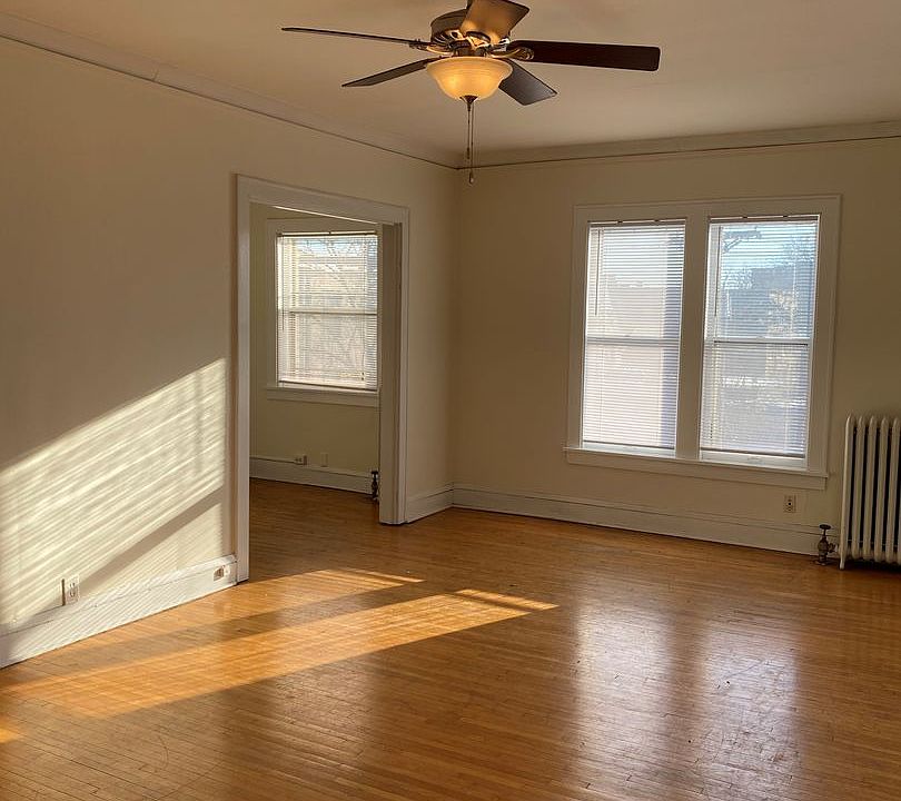 1st image of 1419 W 27th St APT 12