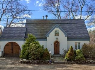 16 Mountain Lakes Trl, Groton, MA 01450