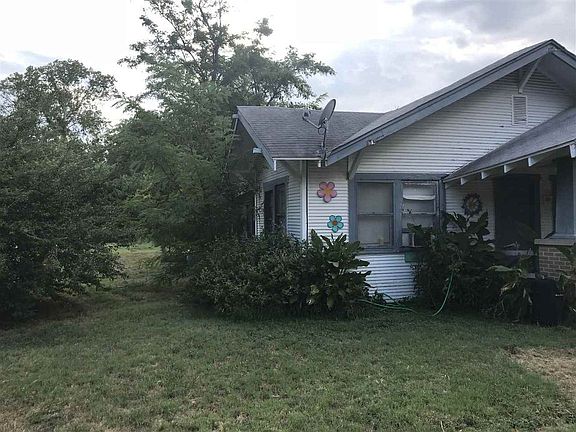 4th image of 400 S Vandeveer St