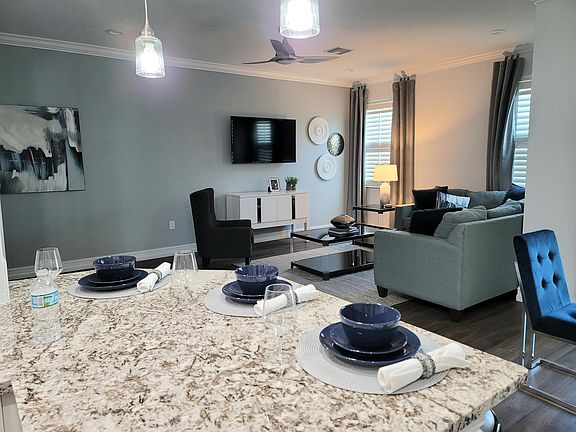 3rd image of 1460 Isabella Dr Unit 105