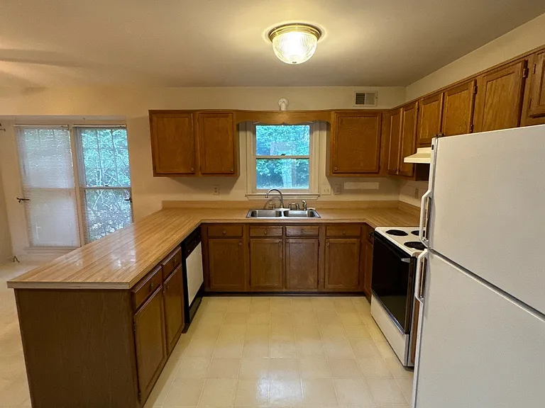 10985 Eagles Cove Dr — Photo 28