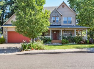 660 Shelokum Dr, Silverton, OR 97381