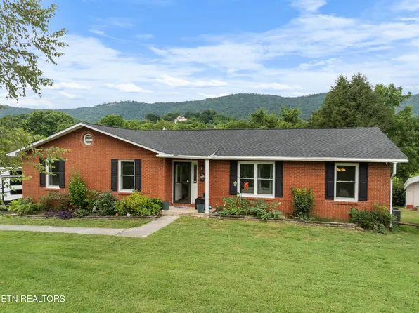 104 Mullis Trl, Jacksboro, TN 37757